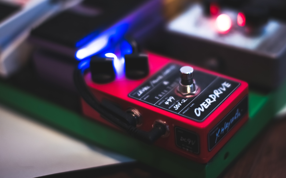Red Overdrive Amplifier Guitar Pedal